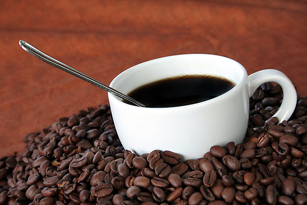 포토 JPG 해외이미지 스튜디오촬영 접시 커피 음료 음식 백그라운드 컨셉 유리 아침 콩 따뜻함 사람없음 컵 반사 갈색 쌓기 검은색 어둠 침묵 머그컵 흰색 신선 뜨거움 액체 그룹 아침식사 상품 굽기 오브젝트 상쾌 질감 아로마 에스프레소 흙더미 모카 카페인 프리미엄 카피스페이스 맛있는 해외포토 주간 식기 감정 컬러 모션 재질 곡류 실내 식사 소리 흙 공백 구이 파일형식 더미 이미지허브