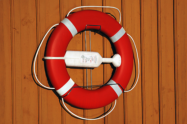 포토 JPG 해외이미지 선 벽 바다 주택 노르웨이 경비 안전 사람없음 건물 빨간색 물 항구 수영 긴급 반지 구출 널 보안 보험 sos 구명용품 지원 헬프 해외포토 자연요소 건축물 유럽 컬러 장신구 교통시설 수상스포츠 도움 보호 안전장비 구조요청 파일형식 이미지허브