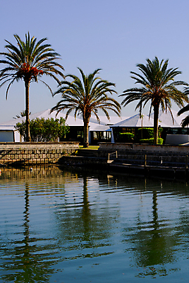 포토 JPG 해외이미지 계절 섬 여행 하늘 휴가 휴식 따뜻함 파노라마 손바닥 그림자 사람없음 야외 물 야자수 반사 맑음 침묵 꿈 연못 뜨거움 떨어짐 큼 그늘 만족 휴양지 암초 타운 천국 등급 이국적 해외포토 자연요소 나무 손 감정 컨셉 날씨 촬영기법 소리 장소 도시 크기 파일형식 이미지허브