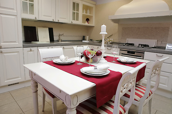 포토 JPG 해외이미지 그릇 접시 디자인 벽 가구 패턴 의자 과일 유리 탁자 포도 바닥 사람없음 내부 목재 장식 빨간색 문 금속 주방 꽃병 덮개 흰색 바 도자기 장롱 우아함 사과 질감 냅킨 촛대 드럼스틱 식용 스타일 해외포토 나무 식기 꽃 컬러 생활용품 컨셉 무늬 재료 재질 뚜껑 파일형식 이미지허브