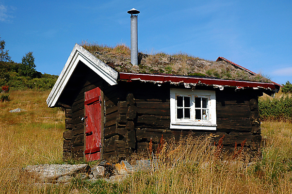 포토 JPG 해외이미지 외관 야생동물 건축양식 창문 지붕 주택 노르웨이 굴뚝 사람없음 건물 목재 문 수확 역사 오두막 시골집 복고 사냥 사냥꾼 옛날 해외포토 나무 동물 직업 건축물 건축 유럽 농업 재료 파일형식 이미지허브