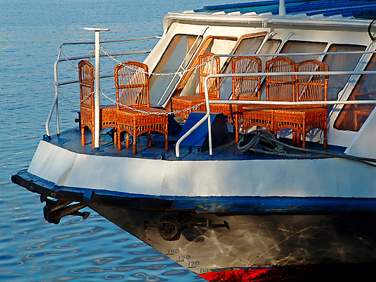 포토 JPG 해외이미지 밧줄 바다 여행 요트 부분 교통시설 휴가 항해 안전 사람없음 물 여름 파란색 빛 강 여행객 항구 맑음 골동품 흰색 재산 고급 우아함 큼 크루즈 갑판 묶기 정박 보안 해군 주말 포트 닻 부둣가 해외포토 자연요소 계절 줄 컬러 교통 컨셉 배_교통 모션 날씨 군대 사람 금융 크기 시설 파일형식 이미지허브