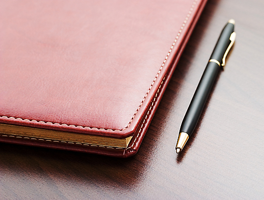 포토 JPG 해외이미지 직업 컨셉 비즈니스 탁자 설계 사람없음 책 사무실 펜 공책 침묵 책상 질감 개성 지능 해외포토 가구 문구용품 필기구 소리 파일형식 이미지허브