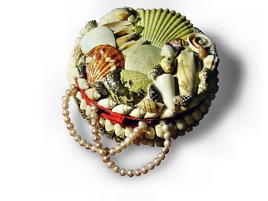 포토 JPG 해외이미지 바다 백그라운드 목걸이 휴가 사람없음 뷰티 흰색 보석 만족 장식함 해외포토 감정 컬러 장신구 광석 파일형식 이미지허브