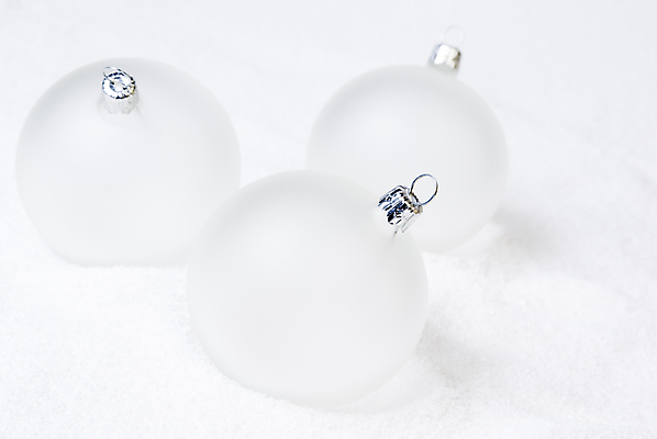 포토 JPG 해외이미지 크리스마스 공 사람없음 장식 장식볼 흰색 투명 서리 거짓 해외포토 기념일 컬러 파일형식 이미지허브