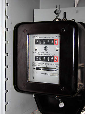 포토 JPG 해외이미지 산업 노르웨이 사람없음 상자 숫자 힘 에너지 나사 네트워크 위험 캐비닛 전염 철사 볼트 옛날 전압 해외포토 문자 유럽 컨셉 공구 질병 사물함 감염 파일형식 이미지허브