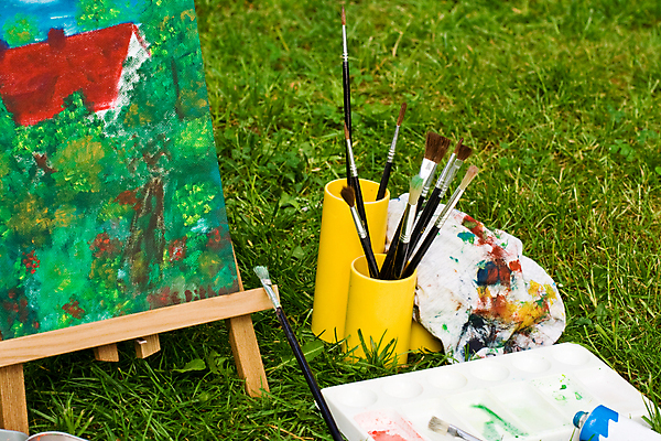 포토 JPG 해외이미지 미술 초원 취미 사람없음 가로 빨간색 초록색 펜 노란색 정원 페인트 흰색 붓 이젤 그림 크레파스 캔버스 페인트붓 해외포토 컬러 문화예술 학용품 필기구 미술도구 파일형식 이미지허브