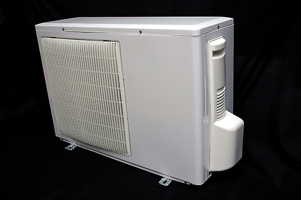 포토 JPG 해외이미지 주택 매달리기 노르웨이 사람없음 야외 전자제품 상자 힘 재활용 회색 에너지 추위 흰색 뜨거움 절약 부채 시원함 플라스틱 불기 청소 순수 전자 온도 재활용품 고립 린스 센서 타격 해외포토 유럽 컬러 컨셉 모션 재질 건물 친환경 파일형식 이미지허브