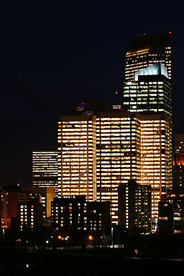 포토 JPG 해외이미지 디자인 여행 비즈니스 건축양식 창문 유리 하늘 성공 직장 사람없음 건물 금융 빛 도시풍경 사무실 탑 고층빌딩 미국 어둠 성장 도시 업무 재산 도심 야간 저녁 큼 상승 바쁨 네온 문학 지역 스카이라인 빛망울 핵심 강조 해외포토 자연요소 건축물 건축 컨셉 북아메리카 회사 재질 풍경 빌딩 경제 작업 크기 파일형식 이미지허브