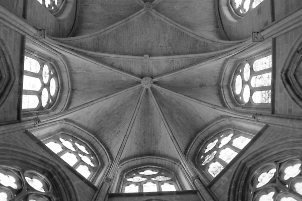 포토 JPG 해외이미지 유럽 종교 창문 유리 실내 사람없음 내부 빛 햇빛 태양 교회 평화 검은색 천주교 흰색 기도 얼룩 사찰 중세 스페인 신성 수도원 수녀원 신앙심 특별함 해외포토 자연요소 나라 컬러 컨셉 종교건축 재질 건물 역사 파일형식 이미지허브