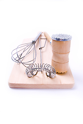 포토 JPG 해외이미지 음식 육류 요리 사람없음 세트 주방 계란 요리사 기구 공구 못 은색 망치 준비 흰배경 거짓말 고립 철강 해외포토 직업 컬러 백그라운드 식재료 알 흰색 도구 파일형식 이미지허브