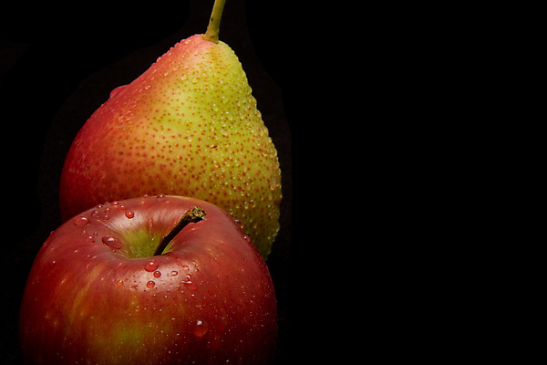 포토 JPG 해외이미지 음식 과일 재료 건강 사람없음 빨간색 물 검은색 물방울 사과 볼터치 먹기 유기농 해외포토 자연요소 웰빙 컬러 모션 화장 파일형식 이미지허브