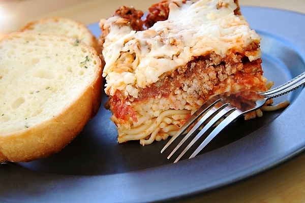 포토 JPG 해외이미지 접시 음식 빵 포크 토마토 치즈 파스타 마늘 스파게티 육류 요리 사람없음 식사 저녁식사 이탈리아 면 맛 굽기 유기농 토스트 점심식사 모짜렐라치즈 캐서롤 핸드메이드 맛있는 해외포토 식기 웰빙 유럽 컨셉 채소 식재료 유제품 서양음식 용기_그릇 구이 파일형식 이미지허브