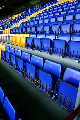 포토 JPG 해외이미지 감정 선 스포츠 패턴 의자 응원 이벤트 사람없음 야외 파란색 금속 축구 경기장 외침 공연 우승 그룹 군중 예측 플라스틱 극장 수집 손목시계 흥분 패배 객석 대칭 똑같은 분실 실행 많음 반복 실종 해외포토 시계 컬러 가구 컨셉 무늬 장신구 스포츠시설 재질 사람 구기 소리 최고 사건 파일형식 이미지허브