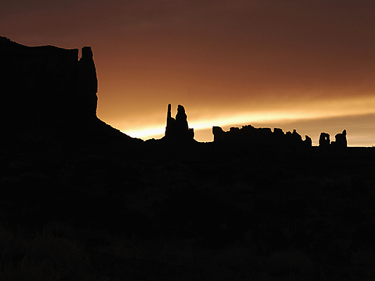 포토 JPG 해외이미지 실루엣 여행 백그라운드 오렌지 자연 하늘 풍경 사람없음 야외 가로 뷰티 일출 골짜기 사진촬영 미국 황혼 일몰 사막 애리조나 카피스페이스 해외포토 북아메리카 과일 촬영기법 노을 촬영 공백 생태계 파일형식 이미지허브