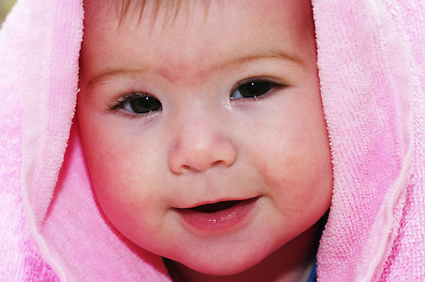 포토 JPG 해외이미지 라이프스타일 응시 행복 얼굴 어린이 컨셉 새로움 건조 수영장 건강 한명 미소 사람 수건 장미 목욕 흰색 표현 아기 신생아 달콤 담요 간호 피부 호기심 피부관리 부드러움 기어가기 걸음마 결백 돌봄 취급주의 해외포토 1 시선 꽃 감정 컬러 모션 표정 경고 생활 신체부위 위생용품 뷰티 청결 감각 맛 파일형식 이미지허브