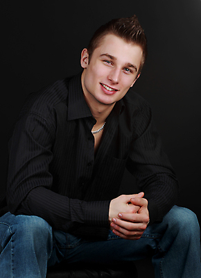 포토 JPG 해외이미지 백인 손 응시 남자 한명 사람 성인 청춘 금발 흰색 신선 치아 싱글 고립 혼자 스타일 해외포토 서양인 1 헤어스타일 시선 컬러 컨셉 신체부위 소화기관 파일형식 이미지허브