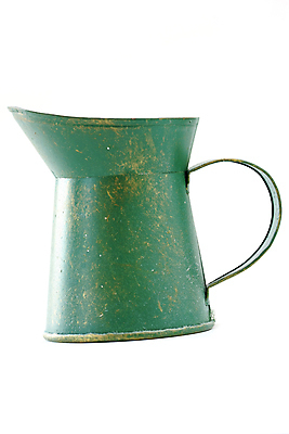 포토 JPG 해외이미지 날씨 통 취미 사람없음 장식 초록색 금속 정원 페인트 골동품 흰색 공구 시골 조끼 황금 컨테이너 양동이 부식 원예 유리주전자 고립 옛날 해외포토 산업 컬러 유리 재질 주전자 외투 도구 파일형식 이미지허브