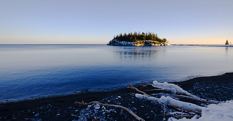 포토 JPG 해외이미지 호수 바다 섬 겨울 사람없음 물 얼음 추위 황무지 12월 북쪽 고드름 우수 해외포토 자연요소 계절 날짜 방향 절기 파일형식 이미지허브