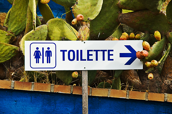 포토 JPG 해외이미지 지도 사람없음 야외 욕실 정보 방향 사인 변기통 해외포토 파일형식 이미지허브