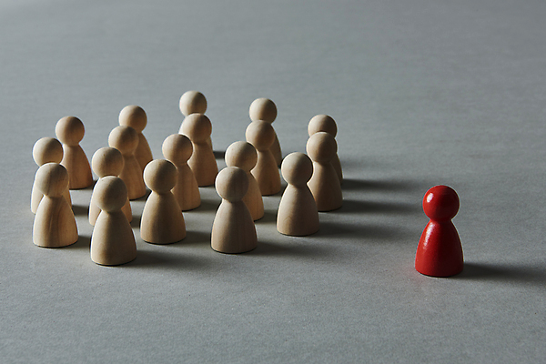 포토 JPG 스튜디오촬영 회색배경 실내 사람없음 말_게임 그룹 사회이슈 갈등 인종차별 제외 차별 국내포토 백그라운드 컨셉 내부 회색 파일형식