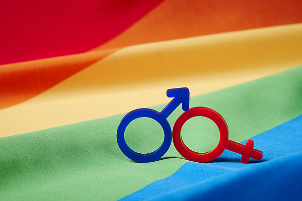 포토 JPG 스튜디오촬영 실내 사람없음 깃발 천 사회이슈 무지개색 동성애자 남자기호 여자기호 평등 성소수자 젠더 국내포토 컨셉 내부 컬러풀 직물 성별기호 파일형식