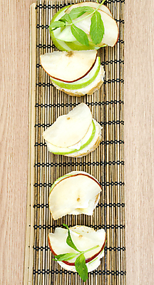 포토 JPG 해외이미지 음식 빵 조각 잎 과일 손가락 치즈 샌드위치 건강 요리 사람없음 빨간색 초록색 파티 크래커 식당 식사 흰색 신선 닫기 사과 바게트 허브 카나페 준비 날것 프랑스어 점심식사 뷔페 맛있는 해외포토 식물 문자 손 컬러 모션 유제품 서양음식 이벤트 쿠키 상점 파일형식 이미지허브