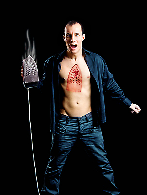 포토 JPG 해외이미지 백인 모델 남자 얼굴 컨셉 신체 스트레스 한명 소년 빨간색 유행 고통 슬픔 공구 표현 잡기 뜨거움 유머 좌절 상처 철 피부 흔적 충격 문제 궤 우울증 화상 스타일 해외포토 서양인 1 감정 어린이 컬러 모션 사람 신체부위 도구 질병 파일형식 이미지허브