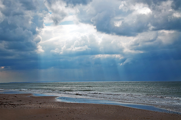 포토 JPG 해외이미지 모래 바다 날씨 사람없음 빛 햇빛 태양 어둠 침묵 사막 광선 장면 폭풍 나쁜 해외포토 자연요소 소리 파일형식 이미지허브