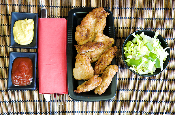 포토 JPG 해외이미지 접시 음식 채소 손가락 양파 육류 사람없음 식당 식사 저녁식사 치킨 샐러드 튀김 막대기 황금 맛 애피타이저 폐기물 상추 케첩 굽기 머스터드 속도 점심식사 깊이 부스러기 식용 해로움 맛있는 해외포토 식기 손 컨셉 식재료 상점 소스_음식 쓰레기 구이 닭고기요리 파일형식 이미지허브