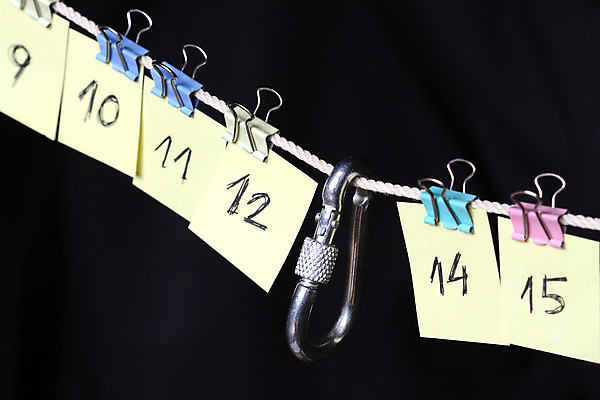 포토 JPG 해외이미지 안전 사람없음 숫자 잡기 행운 실패 위험 신비 사인 일렬 질서 미신 해외포토 문자 컨셉 모션 예절 좌절 파일형식 이미지허브