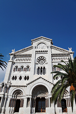 포토 JPG 해외이미지 전통 기독교 종교 십자가 건축양식 하늘 사람없음 건물 성당 교회 탑 중세 역사 신성 첨탑 모나코 숭배 신앙심 옛날 해외포토 건축물 건축 유럽 종교건축 파일형식 이미지허브