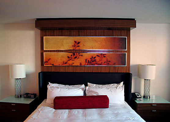 포토 JPG 해외이미지 벽 여행 가구 베개 침구 호텔 휴가 휴식 전등 주택 실내 사람없음 내부 빛 침실 이불 방 덮개 흰색 침대 램프 잠 고급 야간 서비스 시트 여왕 여관 매트리스 안락 해외포토 자연요소 컬러 생활용품 컨셉 숙소 조명 건물 뚜껑 파일형식 이미지허브