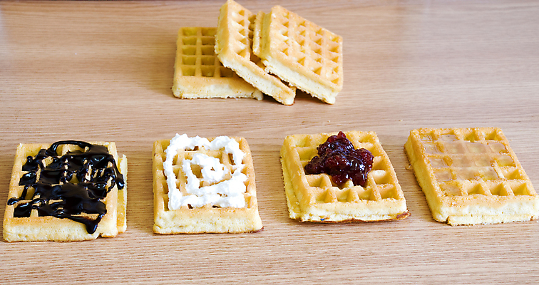 포토 JPG 해외이미지 접시 열매 음식 단풍 다이어트 과일 딸기 아침 디저트 건강 요리 사람없음 빨간색 컬러풀 쌓기 과자 식사 흰색 대접 신선 최고 황금 달콤 맛 아침식사 설탕 먹기 민트 크림 블루베리 시럽 버터 와플 팬케이크 고립 페스츄리 맛있는 해외포토 주간 식물 식기 빵 컬러 컨셉 잎 모션 케이크 허브 파일형식 이미지허브