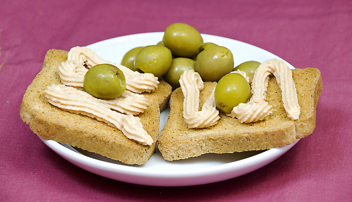 포토 JPG 해외이미지 접시 음식 조각 백그라운드 다이어트 건강 어류 요리 사람없음 목재 장식 초록색 파티 주방 식당 식사 저녁식사 샐러드 신선 고명 맛 해산물 올리브 소금 연어 프랑스어 점심식사 무스 접수 캐비아 스타일 맛있는 해외포토 나무 문자 식기 열매 컬러 컨셉 식재료 재료 이벤트 상점 수중동물 파일형식 이미지허브