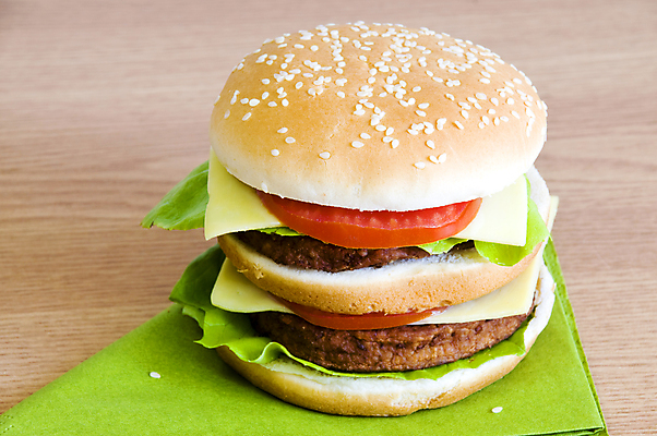 포토 JPG 해외이미지 음식 백그라운드 다이어트 토마토 양파 치즈 샌드위치 육류 스테이크 요리 씨앗 사람없음 컬러풀 식당 식사 저녁식사 샐러드 소고기 햄버거 흰색 신선 클래식 맛 그릴 폐기물 상추 큼 바비큐 케첩 먹기 속도 싱글 피클 깨 마요네즈 점심식사 고립 번 치즈버거 해로움 맛있는 해외포토 식물 빵 컬러 컨셉 채소 식재료 모션 주방용품 유제품 패스트푸드 서양음식 건강 상점 조미료 소스_음식 쓰레기 크기 절임 파일형식 이미지허브