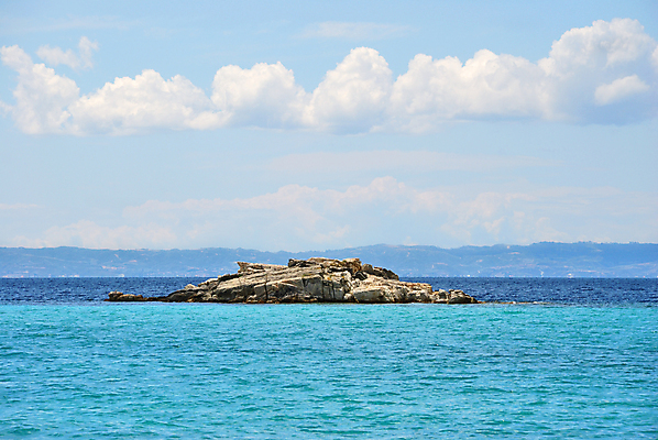 포토 JPG 해외이미지 구름 바다 섬 여행 자연 하늘 휴가 휴식 풍경 사람없음 야외 물 여름 파란색 햇빛 태양 뷰티 여행객 기쁨 전원 만 뜨거움 지중해 그리스 암초 내추럴 터키석 해외포토 자연요소 계절 감정 유럽 컬러 컨셉 사람 전기에너지 보석 생태계 파일형식 이미지허브