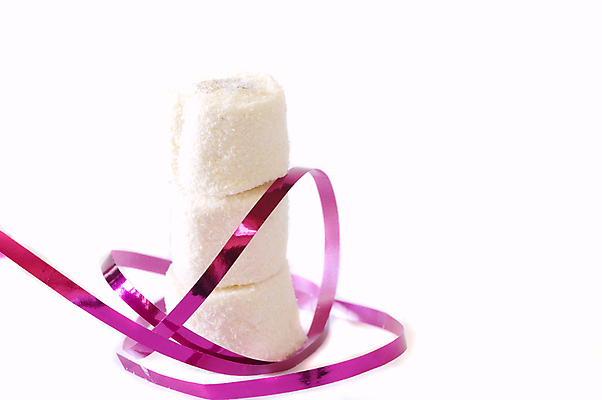 포토 JPG 해외이미지 전통 문화 음식 분홍색 오렌지 디저트 이스탄불 사탕 요리 동양인 사람없음 빨간색 노란색 꼬리표 과자 상점 기쁨 견과류 시장 중앙 달콤 맛 아침식사 가루 설탕 레몬 큐브 향신료 무역 질감 칼로리 모음 동쪽 칠면조 라마단 이국적 잇몸 피스타치오 맛있는 튀르키예 해외포토 감정 산업 아시아 컬러 컨셉 신체 과일 조류 인종 라벨 식사 방향 향미료 파일형식 이미지허브