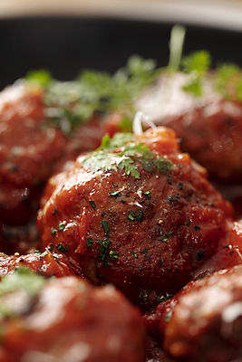 포토 JPG 파슬리 요리 근접촬영 사람없음 아웃포커스 미트볼 토마토소스 국내포토 음식 뷰포인트 채소 촬영기법 소스_음식 파일형식