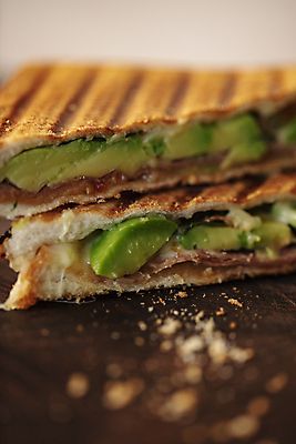 포토 JPG 접시 단면 실내 샌드위치 건강 요리 사람없음 아보카도 국내포토 식기 음식 과일 내부 파일형식