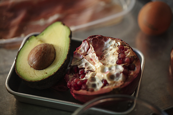 포토 JPG 식재료 실내 건강 사람없음 계란 슬라이스 베이컨 석류 아보카도 국내포토 과일 돼지고기 내부 알 파일형식