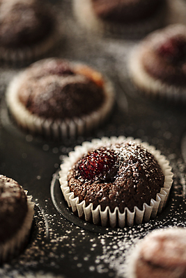 포토 JPG 디저트 사람없음 아웃포커스 초콜릿 미니머핀 슈가파우더 국내포토 음식 촬영기법 머핀 파일형식