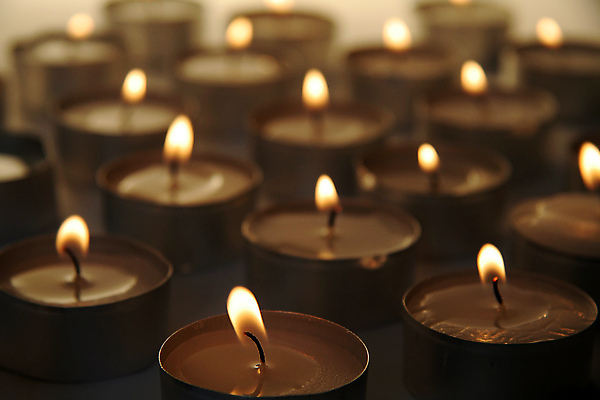 포토 JPG 해외이미지 종교 크리스마스 불 불꽃 조명 따뜻함 건강 사람없음 빛 어둠 할로윈 낭만 마사지 분위기 신비 명상 오브젝트 향기 신성 연소 몽환 해외포토 자연요소 기념일 컨셉 냄새 파일형식 이미지허브