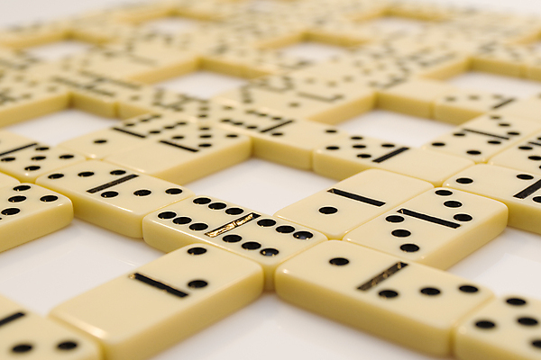 포토 JPG 해외이미지 사람없음 아웃포커스 도미노 베이지색 해외포토 컬러 촬영기법 파일형식 이미지허브