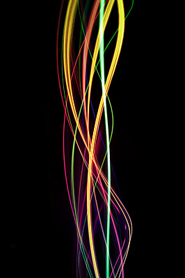 포토 JPG 해외이미지 디자인 선 백그라운드 일러스트 모션 전등 조명 사람없음 그래픽 빛 컬러풀 검은색 구부린 네온 색동 강렬 멀티 국경 해외일러스트 컬러 파일형식 이미지허브