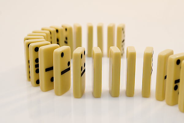 포토 JPG 해외이미지 서기 사람없음 도미노 베이지색 해외포토 컬러 모션 파일형식 이미지허브