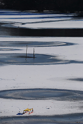 포토 JPG 해외이미지 나무 계절 호수 선 백그라운드 겨울 패턴 곡선 자연 새로움 새해 사람없음 물 빛 강 햇빛 뷰티 평화 맑음 냉동 얼음 침묵 추위 흰색 시골 연도 질감 서리 썰매 장면 막 해외포토 자연요소 식물 컬러 컨셉 무늬 날씨 태양 소리 생태계 파일형식 이미지허브