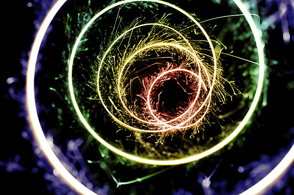 포토 JPG 해외이미지 분홍색 무지개 불꽃 폭죽 사람없음 빨간색 초록색 파란색 컬러풀 노란색 보라색 원형 해외포토 자연요소 도형 컬러 불 파일형식 이미지허브