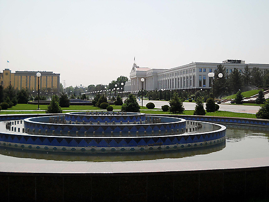 포토 JPG 해외이미지 나무 공원 도로 자연 사람없음 이슬람교 우즈베키스탄 해외포토 식물 공공시설 종교 길 교통시설 생태계 중앙아시아 파일형식 이미지허브