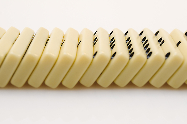 포토 JPG 해외이미지 사람없음 기댐 일렬 도미노 베이지색 해외포토 컬러 모션 파일형식 이미지허브